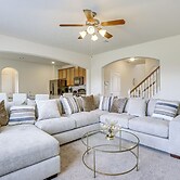 Covered Patio & Spacious Yard: Houston Area Home!