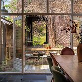 Maas Suites - The French House