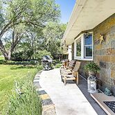Walk to Main St: Carbondale Apt w/ Shared Patio