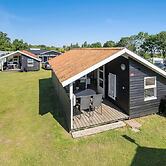 5 Person Holiday Park Home in Holbaek