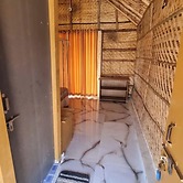 The King On The Rocks