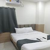 Hotel Saffron Groves