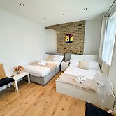 Attractive Wembley Stadium Maisonette