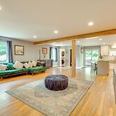 Walk to Putnam Lake: Updated Home w/ Deck