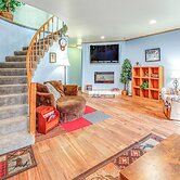 Family Retreat 2 Mi to Santa's House: Pets Welcome