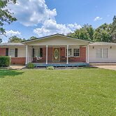Hike, Fish & Ride: Pet-friendly Huntsville Home