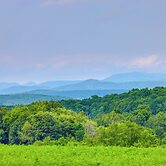 Mountain & Sunset Views: Upstate Family Home
