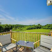 4 Mi to Dtwn Granville: Family Home w/ Deck!