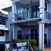 The Studio of Praise - by Zenbreak