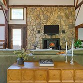Historic Barn Retreat w/ Pool & Pond Views Longview Pond Lodge by Avan