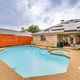 Pet-friendly Home w/ Pool - 8 Mi to Central Plano!