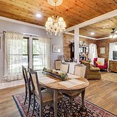 1925 Craftsman Bungalow - 1 Mi to Dtwn Waxahachie!