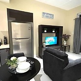 One Bedroom City Apartment with Pool