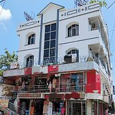 Regal Guest House by ROH