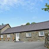 Cozy Grofftau Cottage in Ystrad Meurig