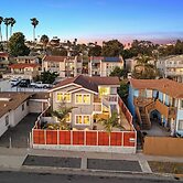Modern San Clemente Duplex 2 Units w/ Ocean Views, Walk to Trestles Be