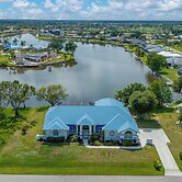 Poolside Bliss & Lake Fun: Florida Getaway!