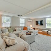 Cottage-chic Retreat < 1 Mi to Connecticut River!