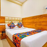 Fabhotel Indore Palace