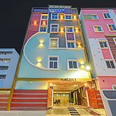 Fabhotel Pvr