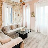 Traditional Samos Home With Jacuzzi and Private Balcony