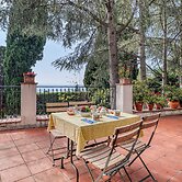 Hanbury Apt Pool And Sea