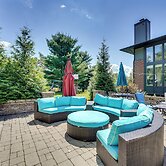 Spacious Family Getaway: 8 Mi to Main St Ann Arbor
