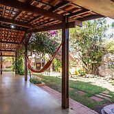 Charming House w/ BBQ in Vila Planalto Act029