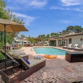 Villa Riverland With Heated Pool On The Water 5 Bedroom Villa