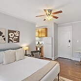 Cozy Charm Studio Apt - Kenwood 205