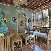 Alamora Healing Escape