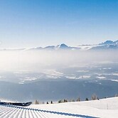 Mobile Home in Bodensdorf Near Ski & Lake