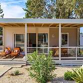 Mobile Home in Novalja Near Pebble Beach