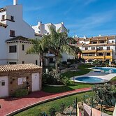 Family Oasis Near Golf & Beach