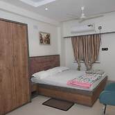 Manyavar Guest House