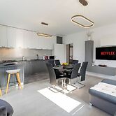 MoHost Dynamic - Modern 2BR Apartment