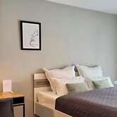 Cozy Apartment Salzburg, 50 m2, With Garden, Terrace, own Entrance, Fr