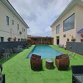 Luxury Apartment & Homes