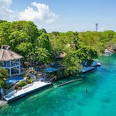 HOTEL ISLA MULATA
