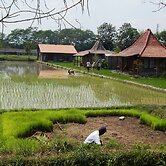 Alamanda Family Villas & Pool