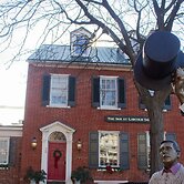 Inn at Lincoln Square