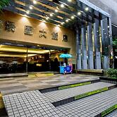 King's Paradise Hotel