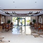 Swiss Inn Plaza