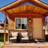Mountain Ridge Cabins and Lodging