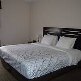 Auberge MacDonald Guest Inn