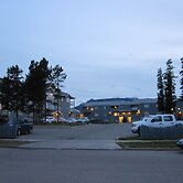 Misty Mountain Inn and Suites