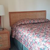 Traveller's Choice Motel