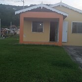 Palm Cove - 2 Bedroom Cottage