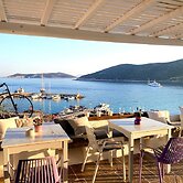 Niriedes Hotel