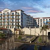 Courtyard by Marriott Anaheim Theme Park Entrance